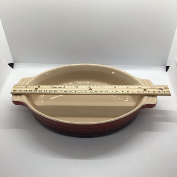 New Le Creuset Red Pottery Stoneware Oval Baking Casserole Dish 12.46 Handles. - Picture 5 of 8